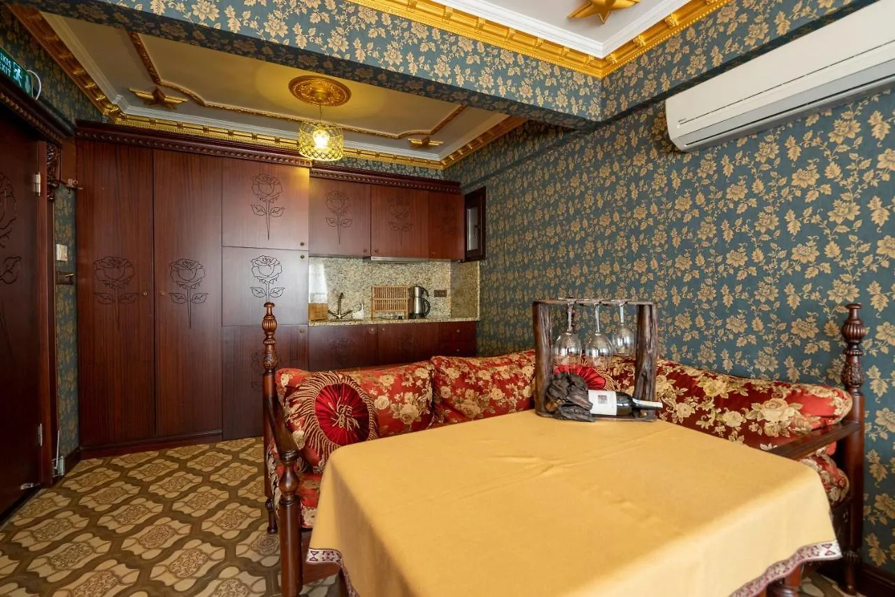 The First Ottoman Apartments Estambul Apartahotel